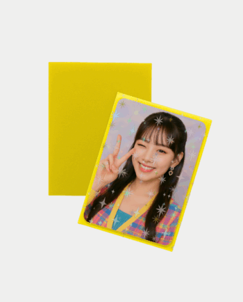 Sleeves | 50 Unidades | Holográfico Estrelas | Amarelo | 66mm x 91mm | Para Photocard